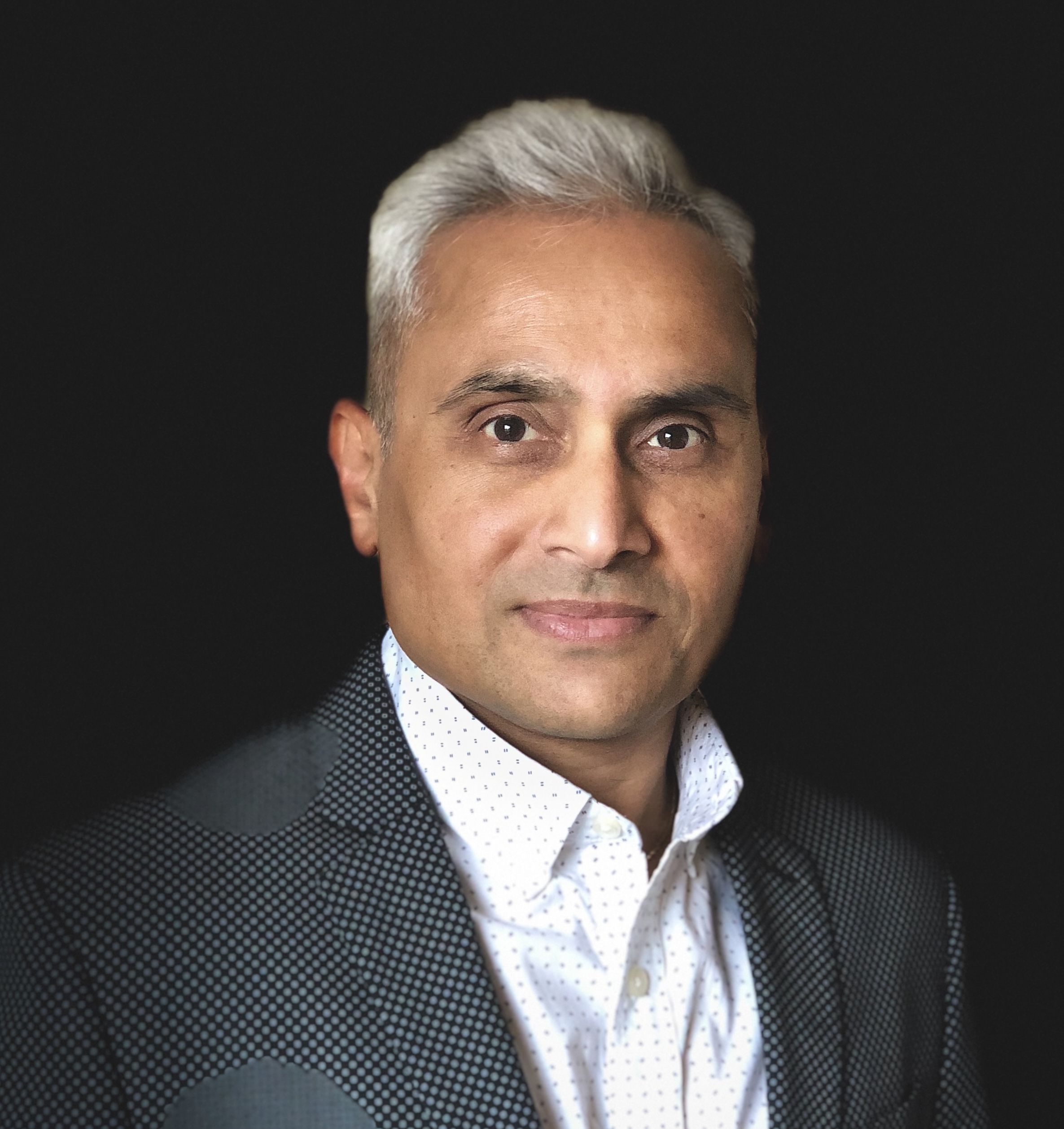 Ravi Bhardwaj headshot